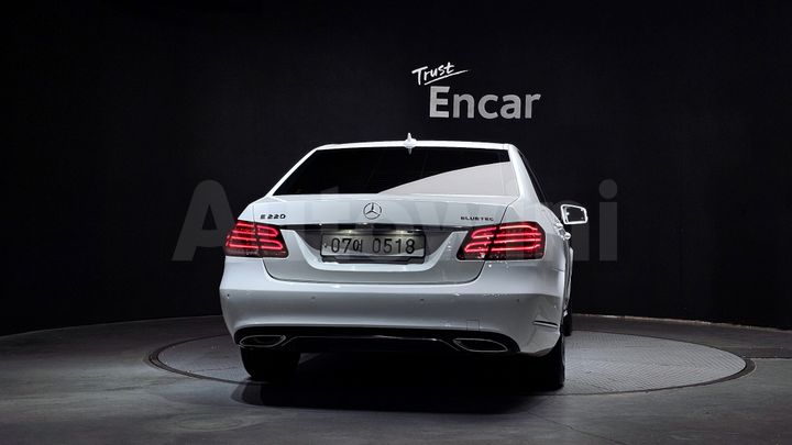 Mercedes-Benz E Class 2016 — 4