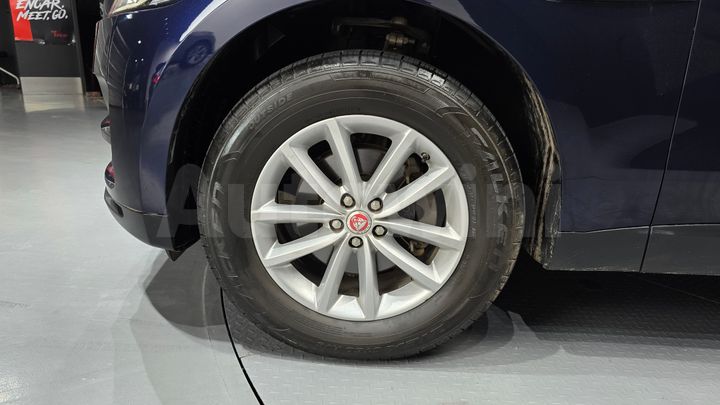 Jaguar F PACE