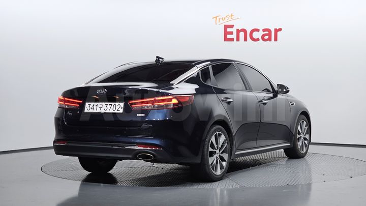 Kia K5 2016 — 2