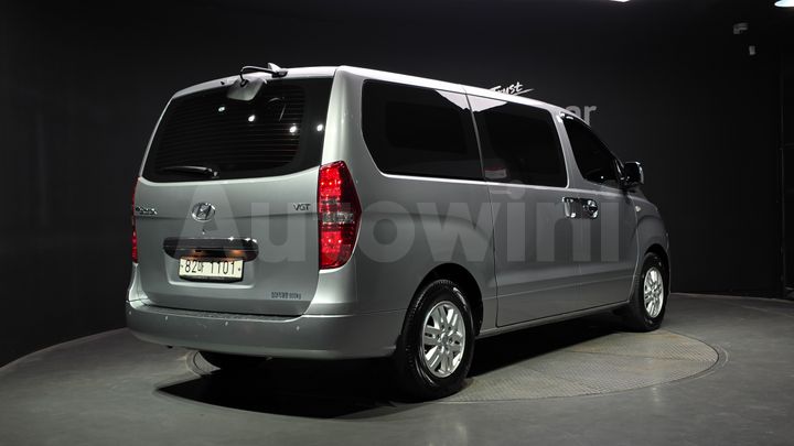 Hyundai Starex 2021 — 2