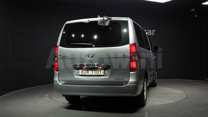 Hyundai Starex 2021 — 4