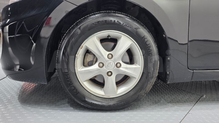 Hyundai Accent 2012 — 4
