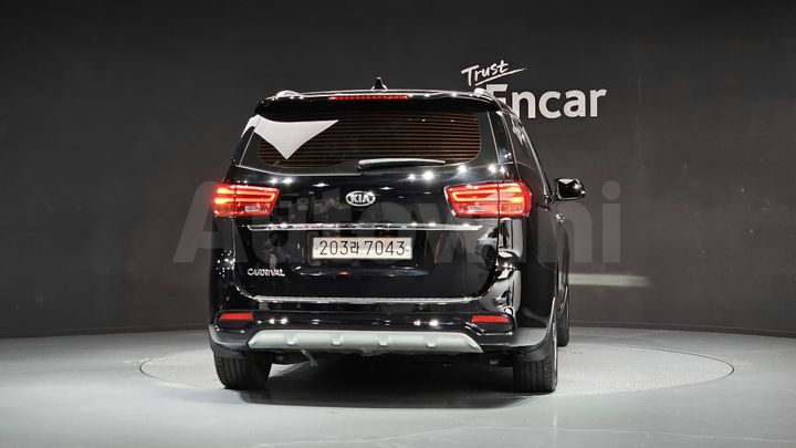 Kia Carnival 2020 — 4
