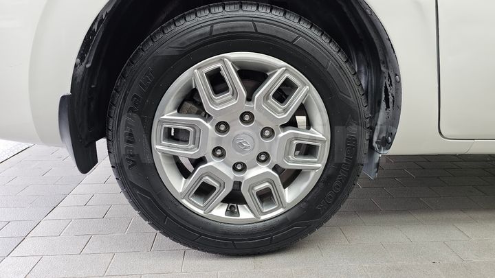 Hyundai Staria 2023 — 5