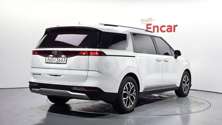 Kia Carnival 2021 — 2