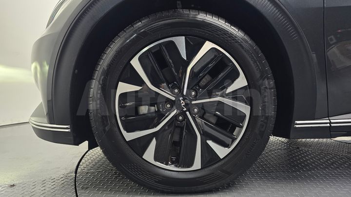 Kia EV6 2023 — 5