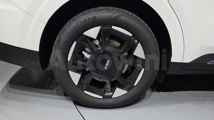 Kia Carnival 2026 — 5