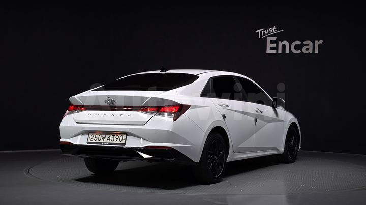 Hyundai Avante 2023 — 2