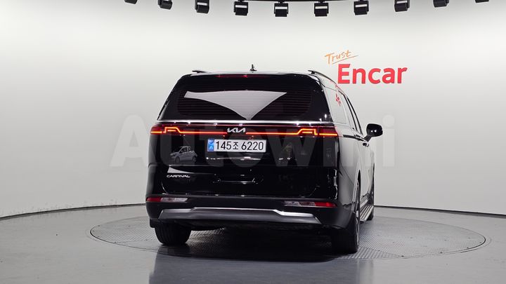 Kia Carnival 2022 — 4