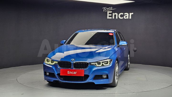 BMW 3 Series 2018 — 3