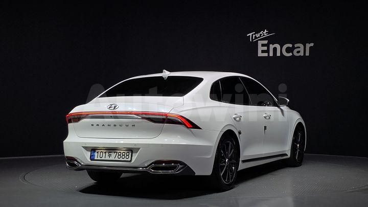 Hyundai Grandeur 2022 — 2
