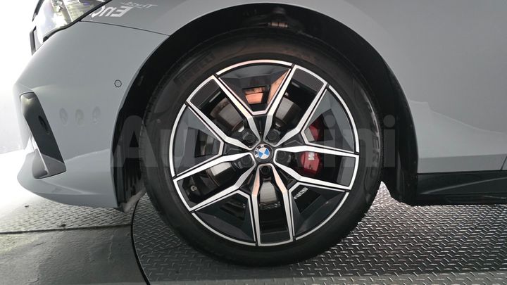 BMW 5 Series 2026 — 5