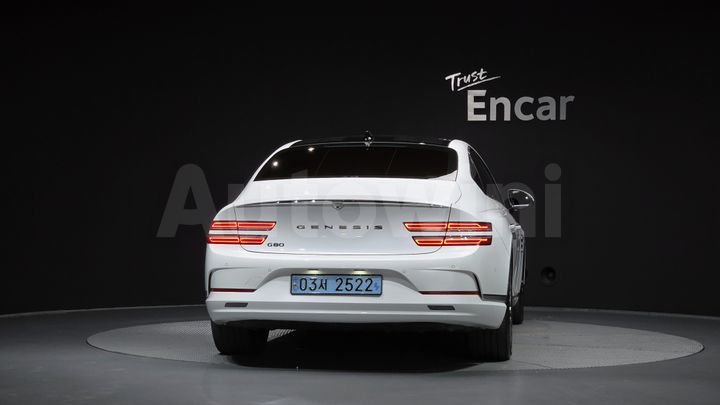 Genesis G80 2022 — 4
