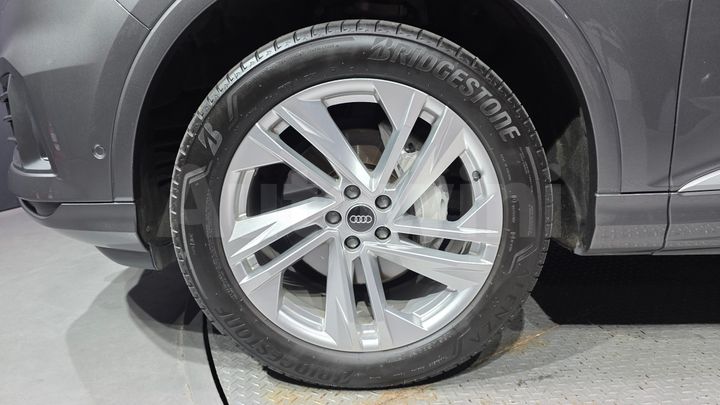 Audi Q7 2023 — 4