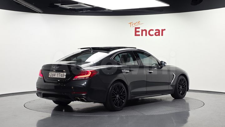 Genesis G70 2018 — 2