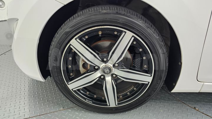 Hyundai Avante 2015 — 5