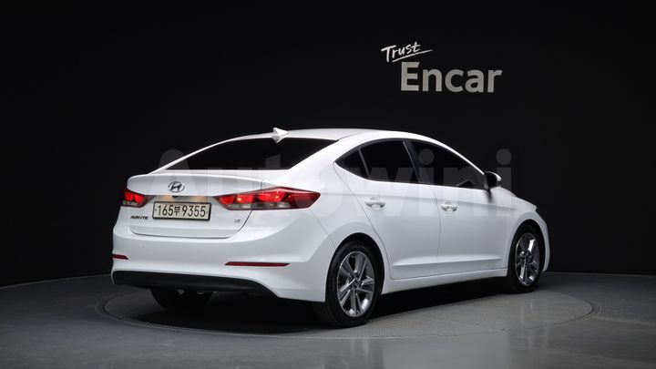Hyundai Avante 2018 — 2