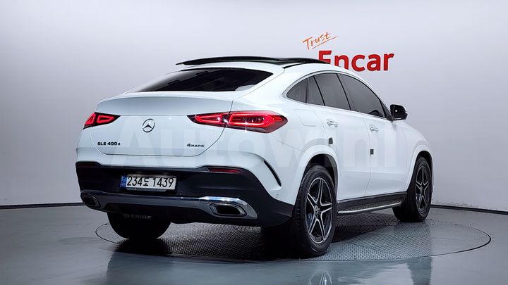 Mercedes-Benz GLE Class 2021 — 2