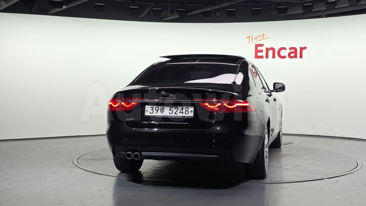 Jaguar XF 2017 — 4