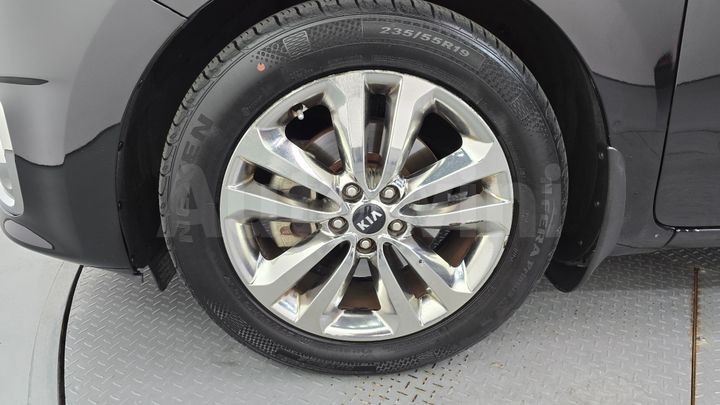 Kia Carnival 2015 — 5