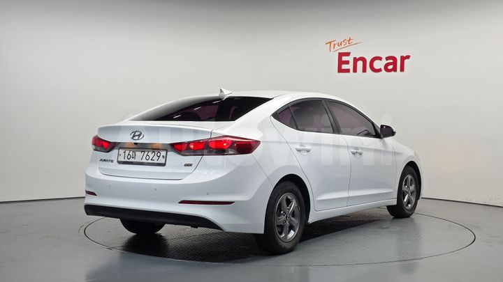 Hyundai Avante 2017 — 2