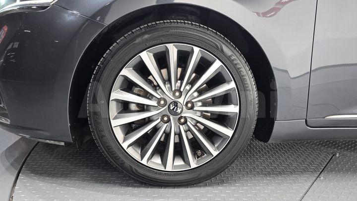 Kia K7 2019 — 5