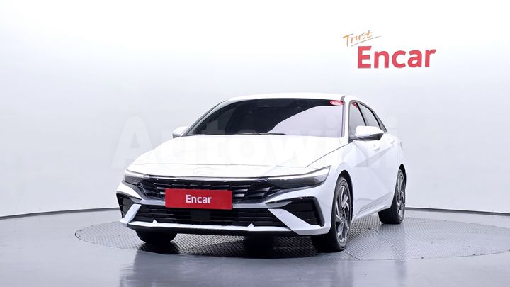 Hyundai Avante 2026 — 3