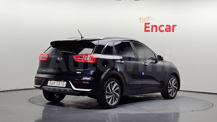 Kia Niro 2017 — 2