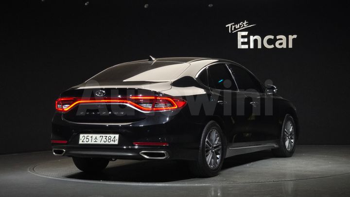 Hyundai Grandeur 2017 — 2