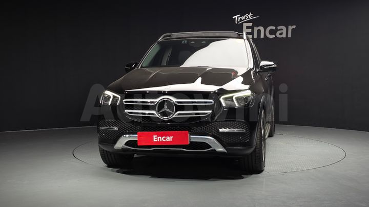 Mercedes Benz GLE Class 2023 — 3