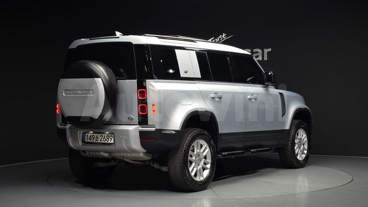 Land Rover Defender 2022 — 2