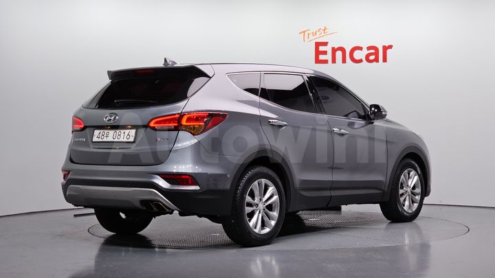 Hyundai SantaFe 2016 — 2