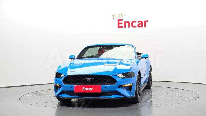 Ford Mustang 2022 — 3