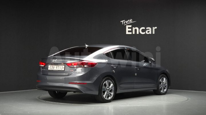 Hyundai Avante 2017 — 2