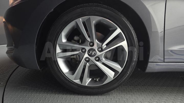 Hyundai Avante 2017 — 5