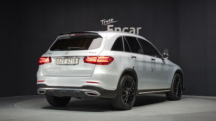 Mercedes Benz GLC Class 2017 — 2