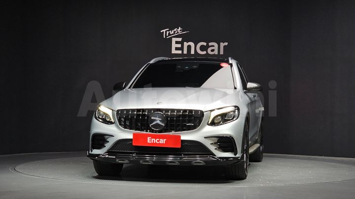 Mercedes Benz GLC Class 2017 — 3