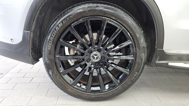 Mercedes Benz GLC Class 2017 — 5