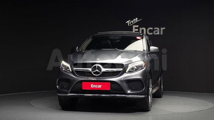 Mercedes Benz GLE Class 2017 — 3