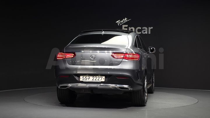 Mercedes Benz GLE Class 2017 — 4