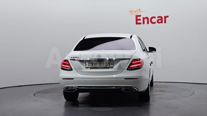 Mercedes Benz E Class 2019 — 4