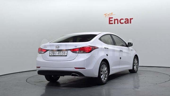 Hyundai Avante 2015 — 2