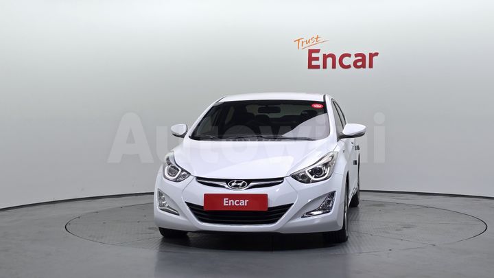 Hyundai Avante 2015 — 3