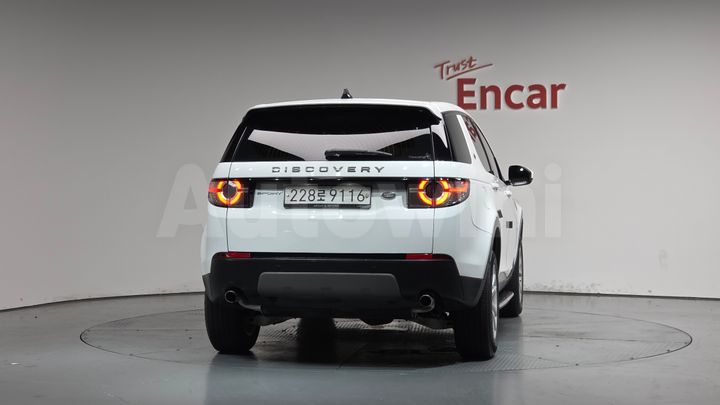 Land Rover Discovery Sport 2017 — 3