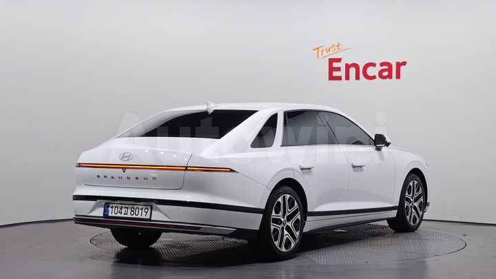 Hyundai Grandeur 2025 — 2