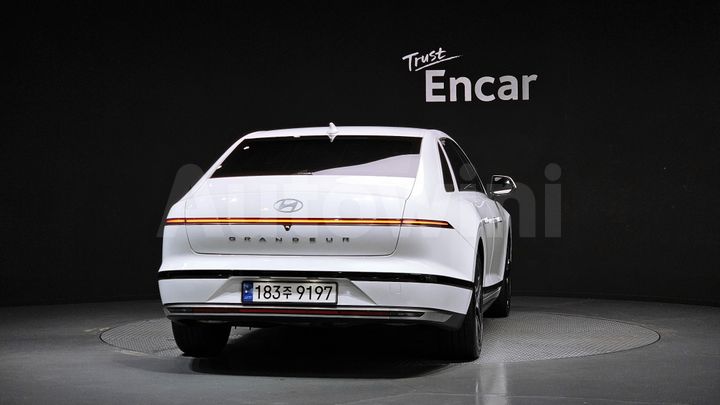 Hyundai Grandeur 2023 — 5