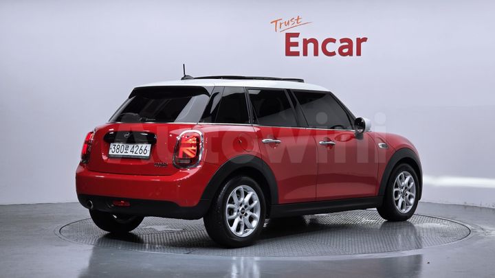 Mini Cooper 2020 — 3
