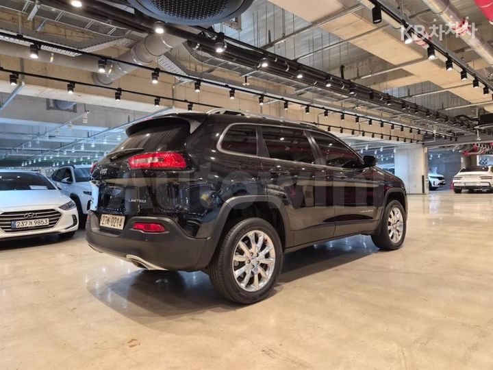 Jeep Cherokee 2016 — 4