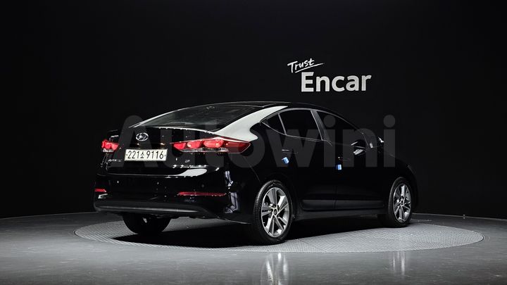 Hyundai Avante 2018 — 2