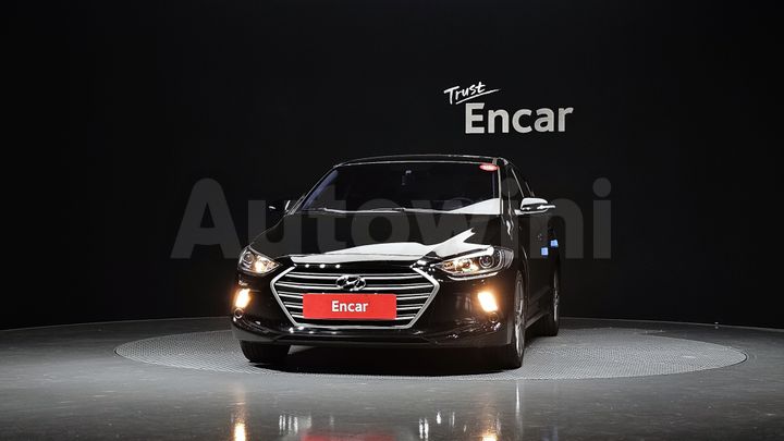 Hyundai Avante 2018 — 3